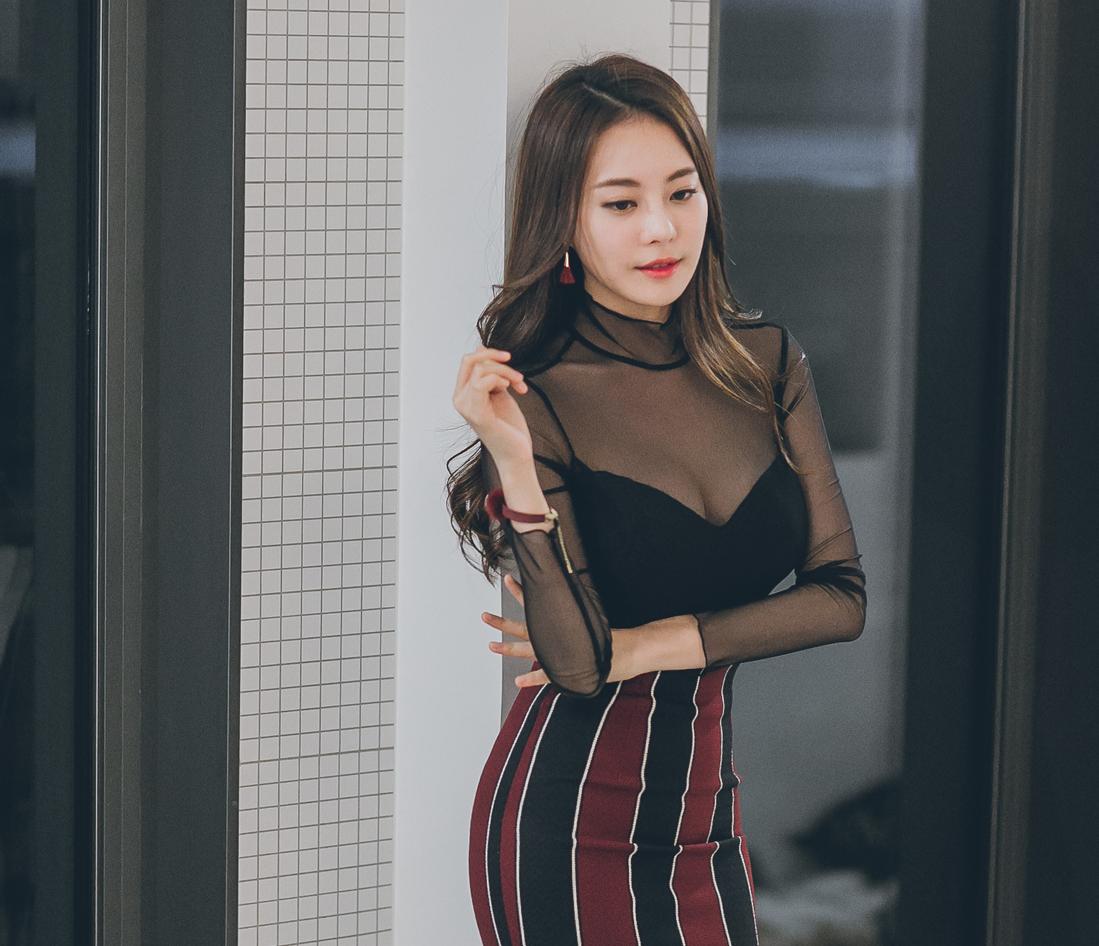 Kim Min Young MQ Clothes Pictures 2