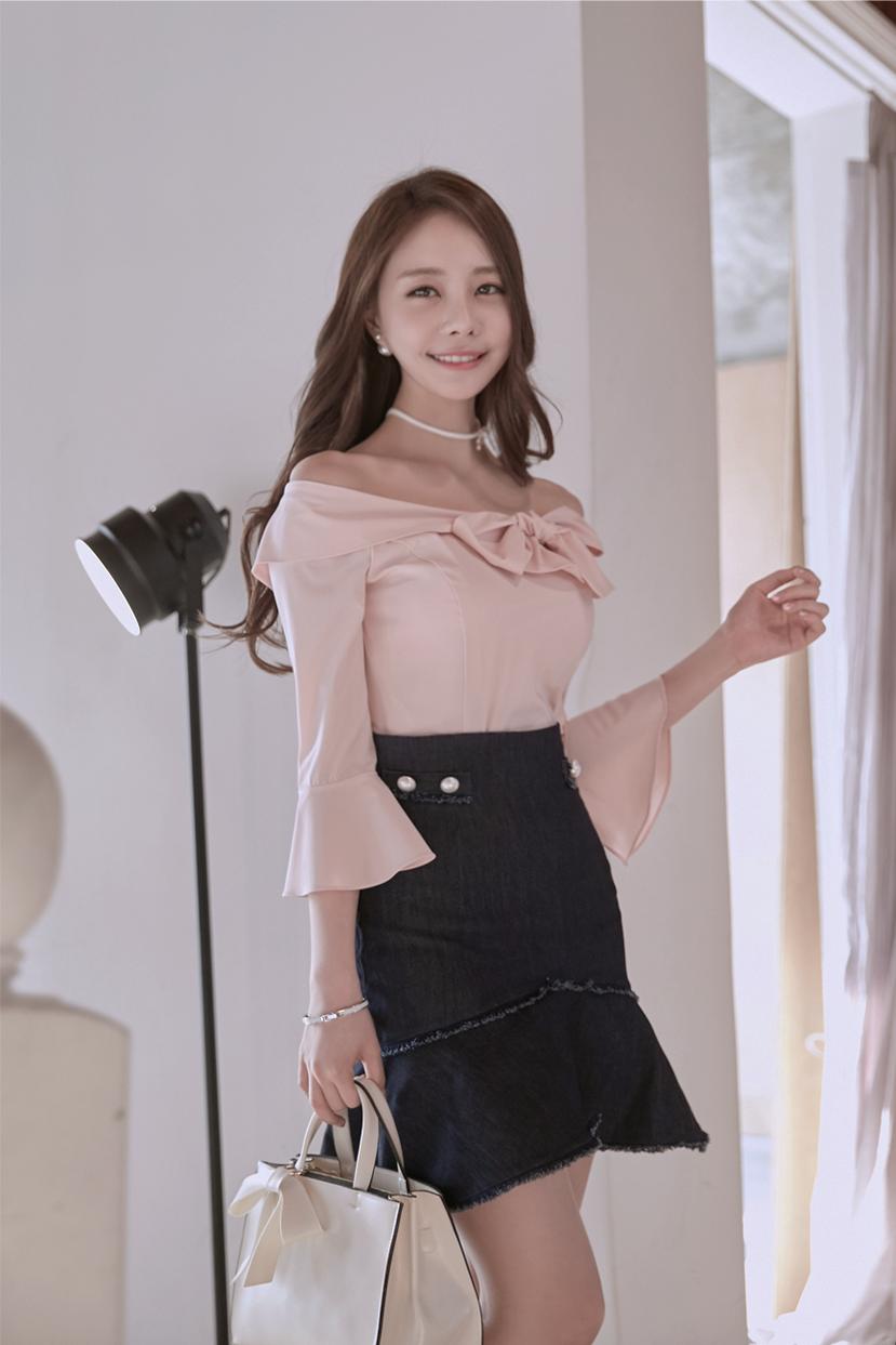 Kim Min Young MQ Clothes Pictures 2