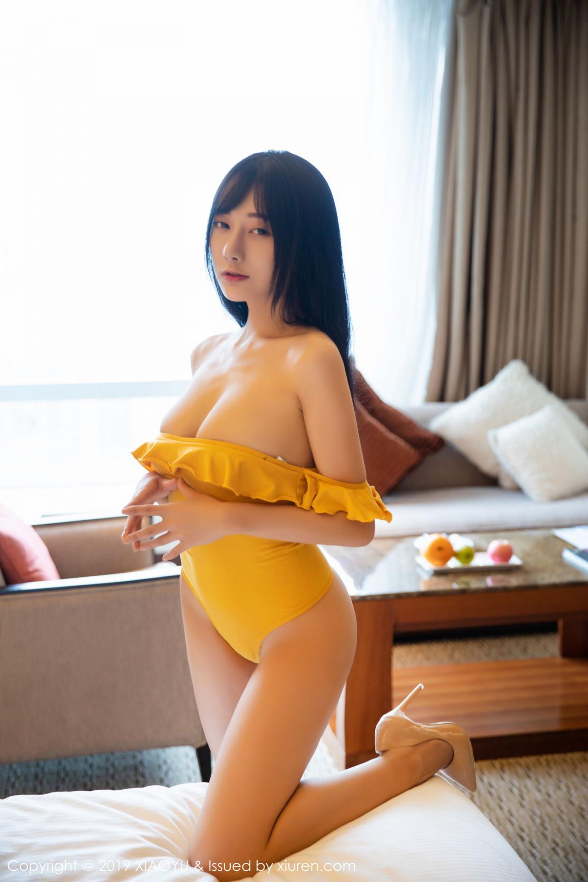 XiaoYu Vol. 140 He Jia Ying