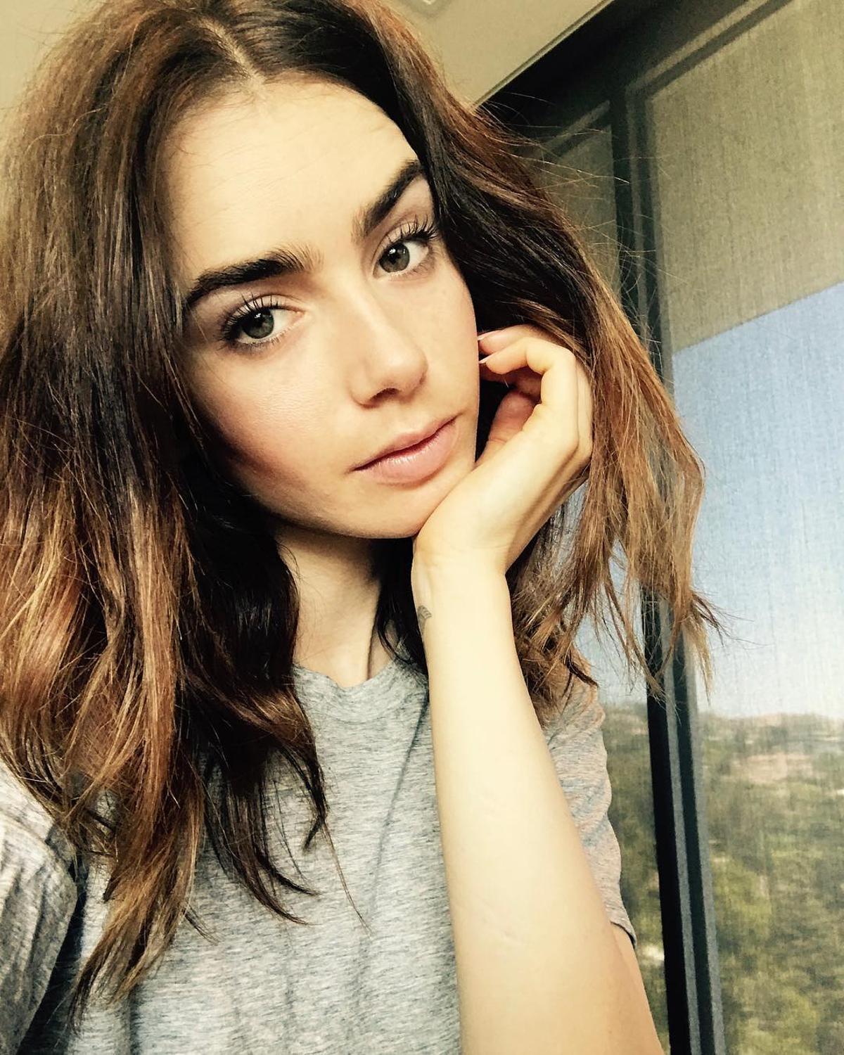 Lily Collins Lovely Lovely Picture and Photo