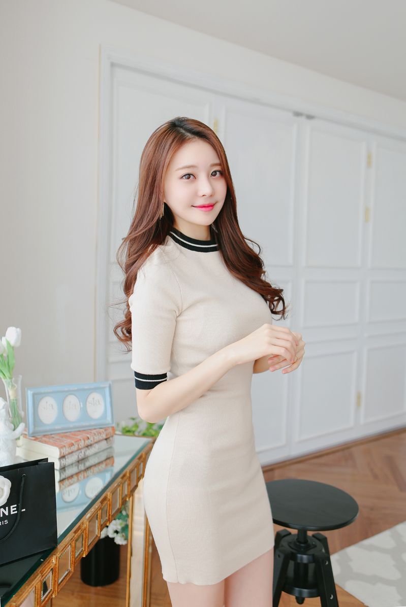 Kim Min Young MQ Clothes Pictures 1