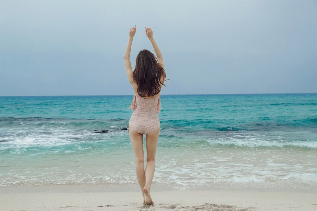 Park Da Hyun Beach Bikini Picture and Photo