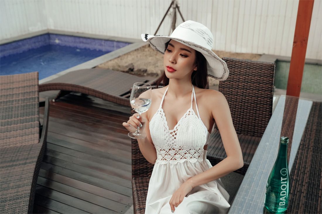 Park Da Hyun Beach Bikini Picture and Photo