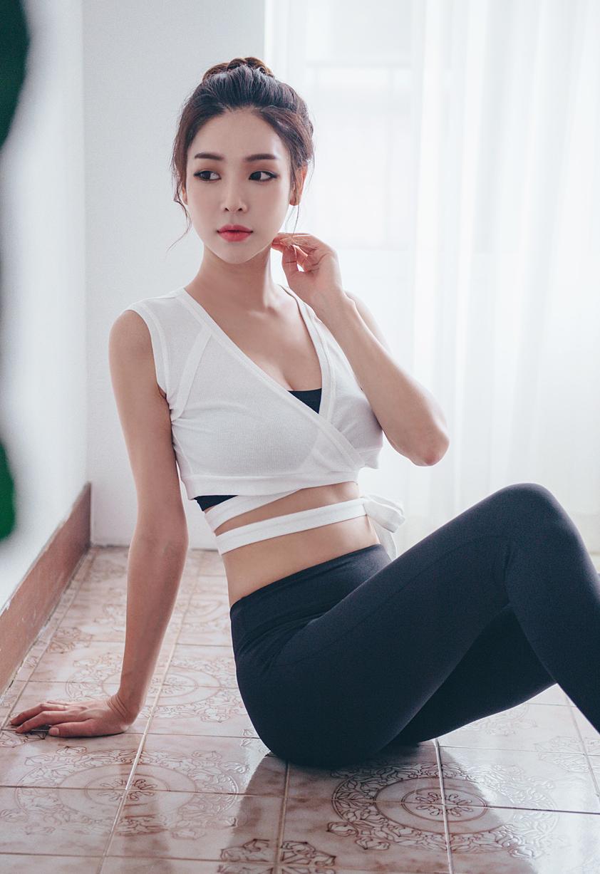 Park Da Hyun Lologirl Sport Suit Photo Series II