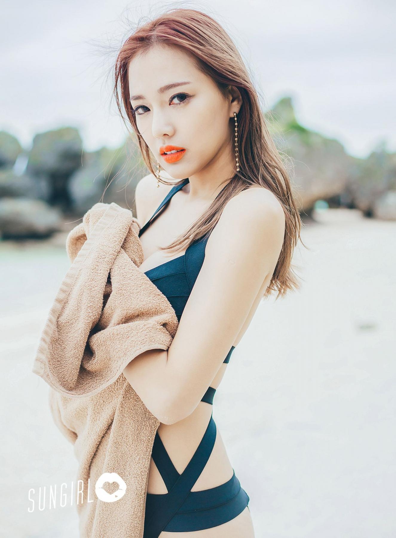 SUNGIRL Vol.015 Okinawa, South Island