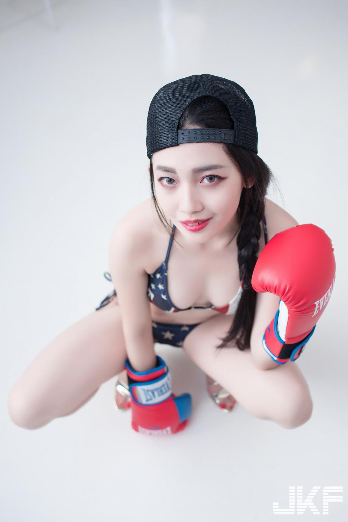 Boxing Girls Xia Mu Guang Hit Your Heart