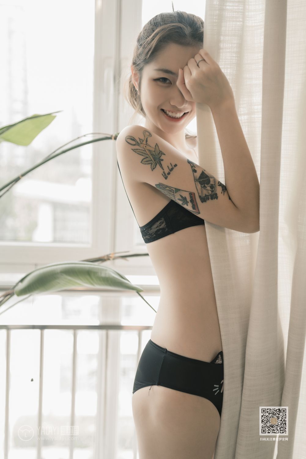 YALAYI Vol. 452 Tattoo Girl