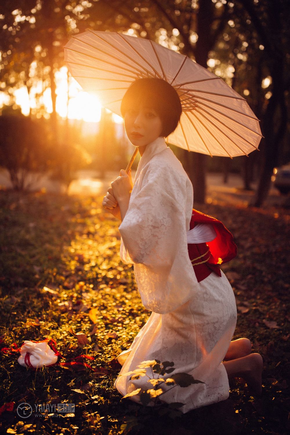 YALAYI Vol. 136 A girl with a gentle breeze in the sunset