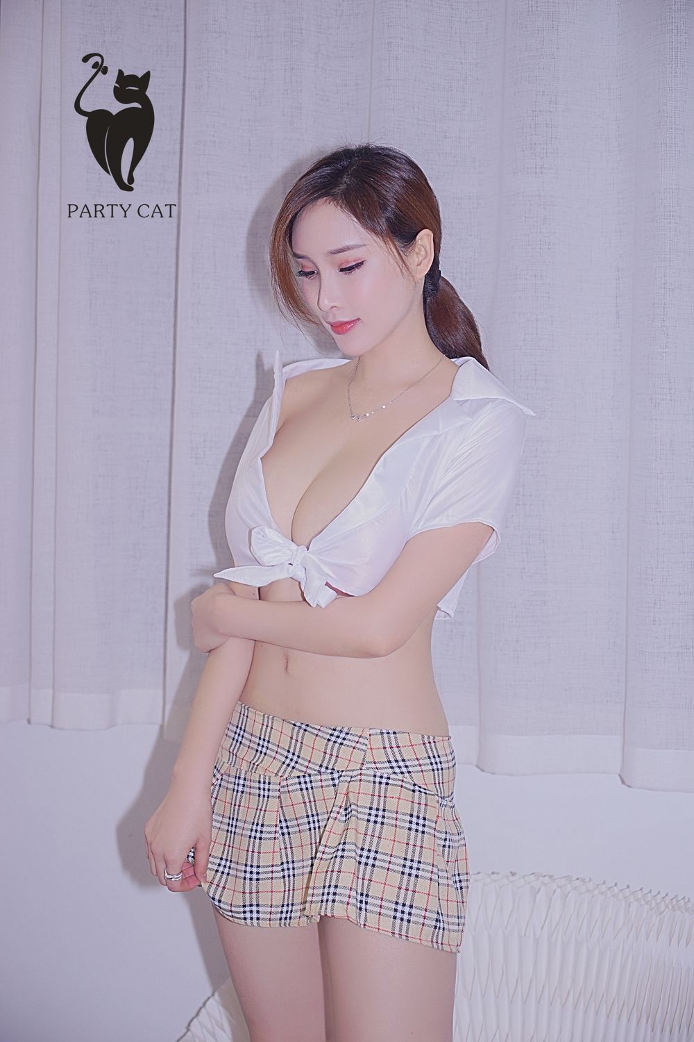 PartyCat Vol. 062 Zhou Yan Xi