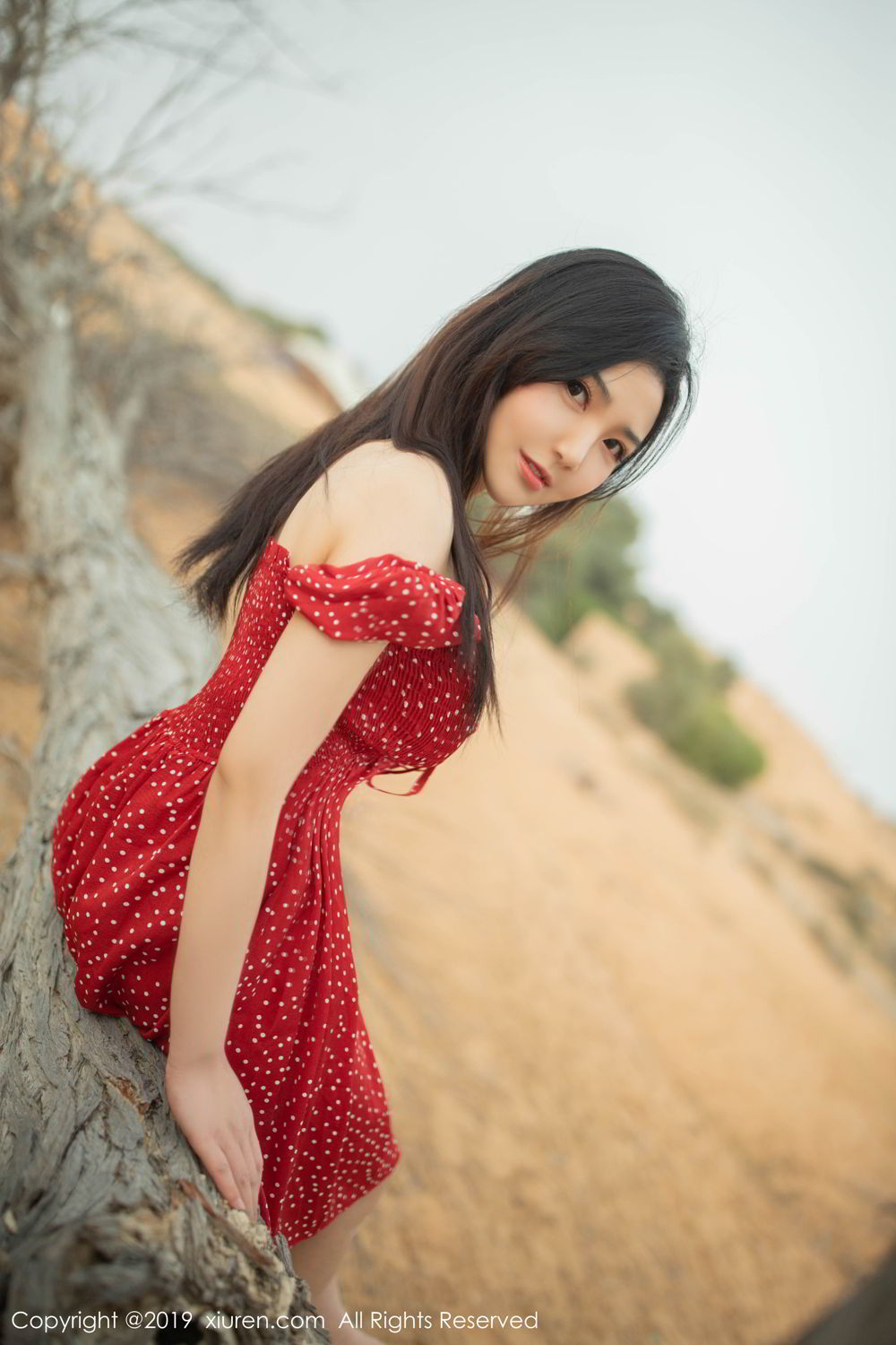 XiuRen Vol. 1388 Red Dress in Desert