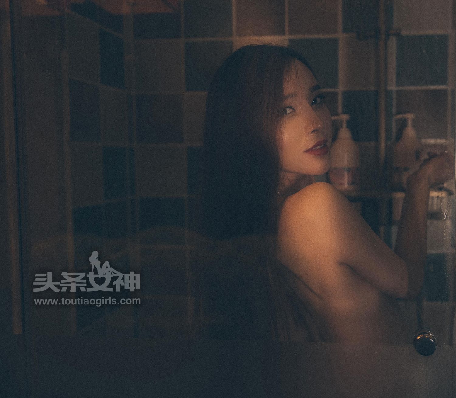 TouTiao Girls Ai Xiao Qing Sanlitun SOHO Makes SPA