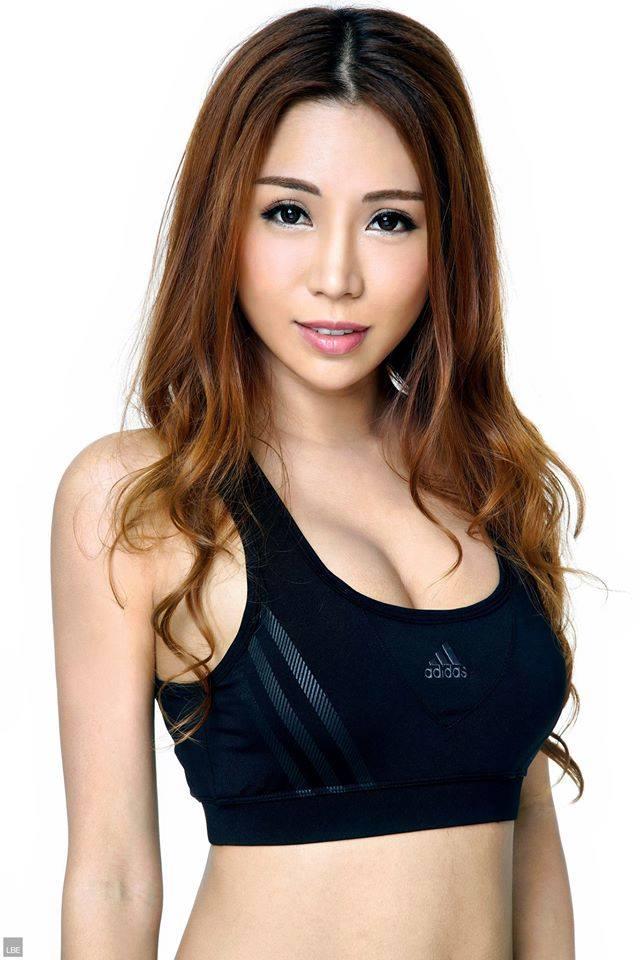 TraCy Chan Sexy Picture and Photo