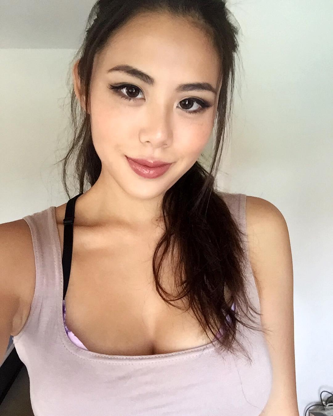 Mandy Ng Bikini Picture and Photo