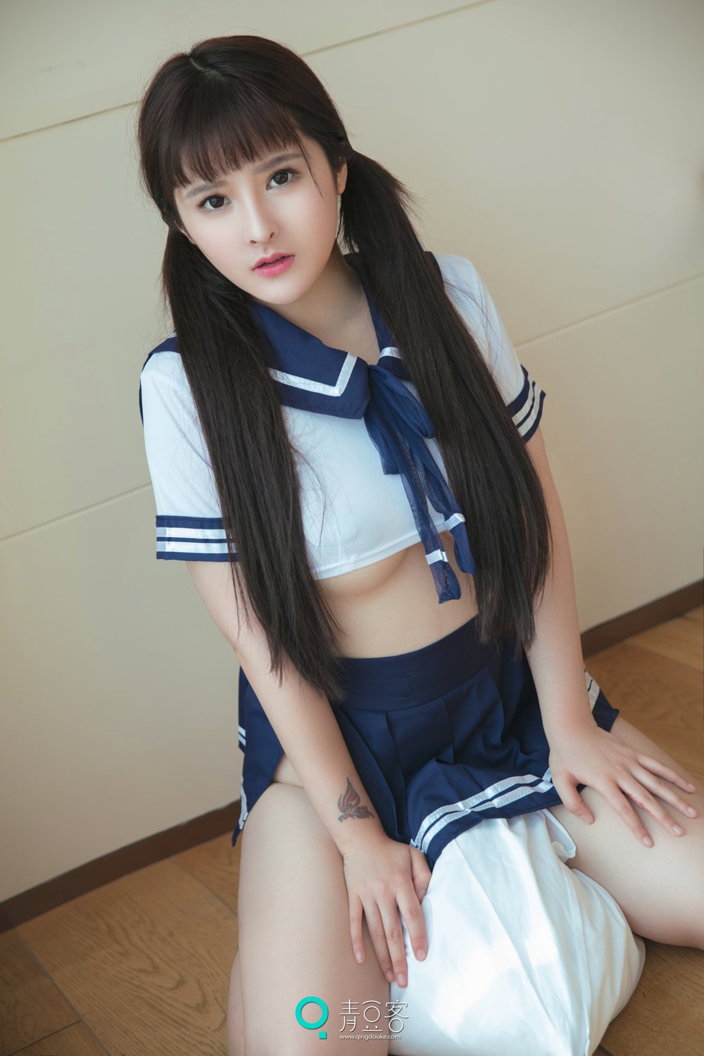 QingDouKe - Student Uniform and Bra