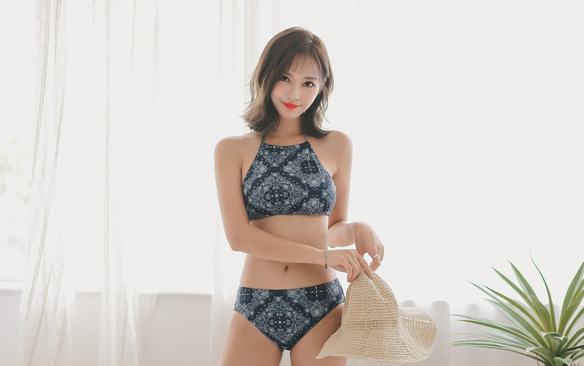 Yeon Ji Eun Maybeach Bikini Series 4