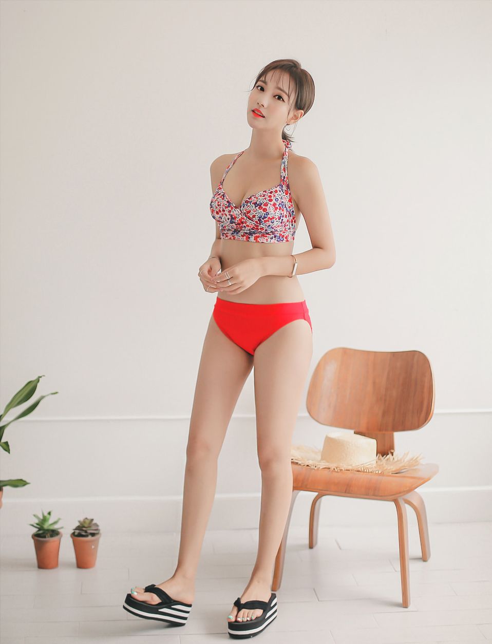 Yeon Ji Eun Maybeach Bikini Series 4