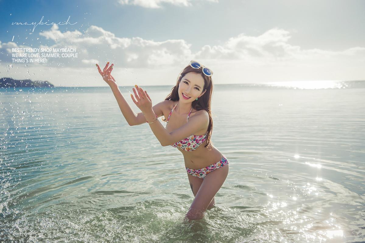 Lee Yeon Jeong MayBeach Bikini Pictures Series 5