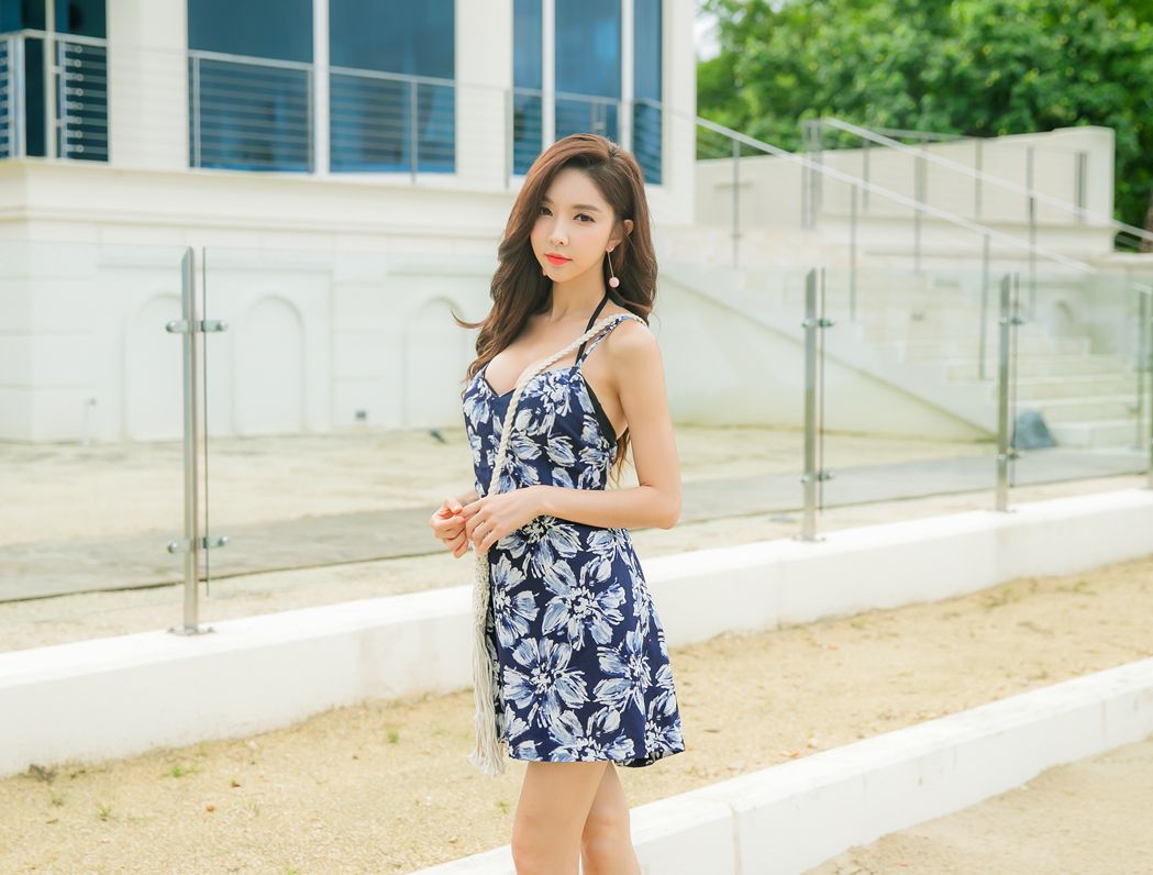 Park Soo Yeon Beach Temperament Picture and Photo