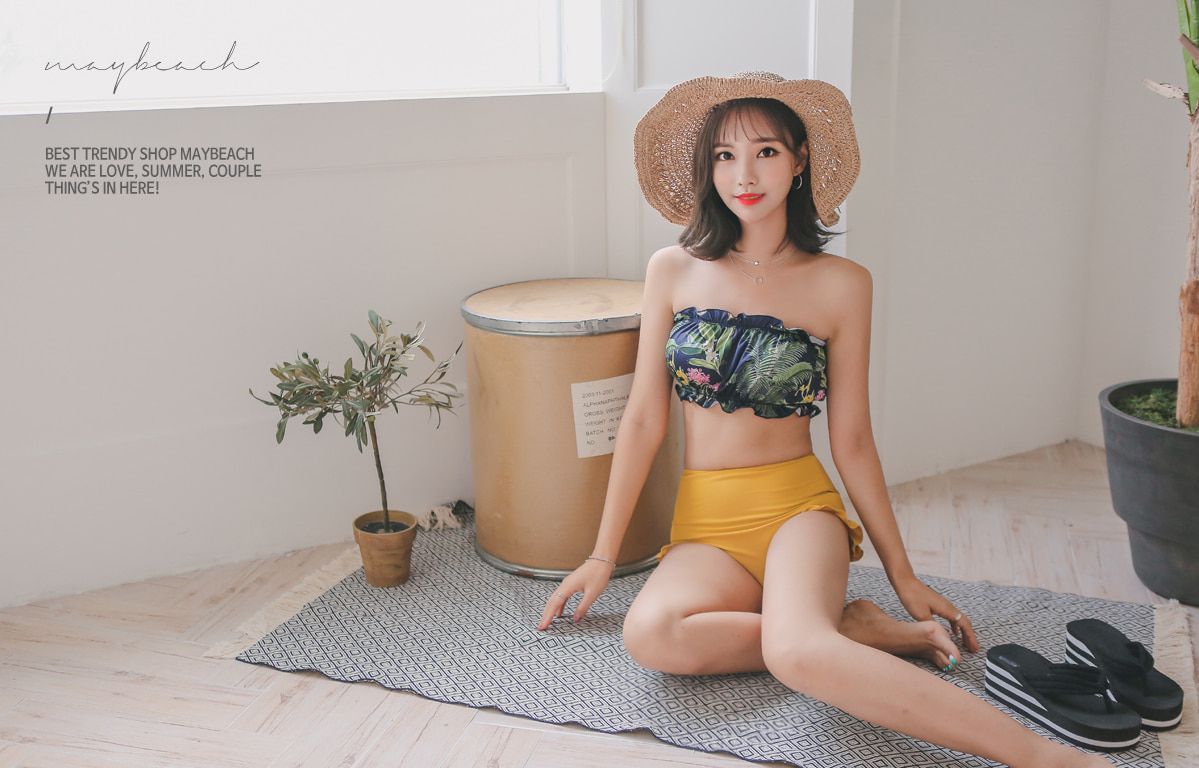 Yeon Ji Eun Lovely Bikini Picture and Photo