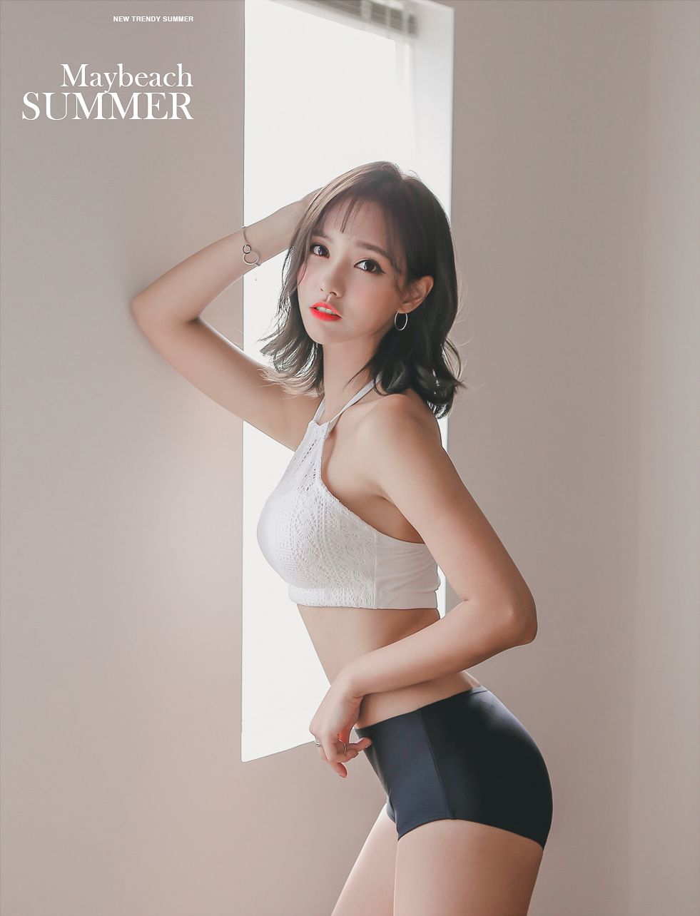 Yeon Ji Eun Lovely Bikini Picture and Photo