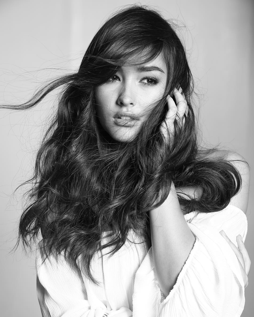 Liza Soberano Temperament Picture and Photo