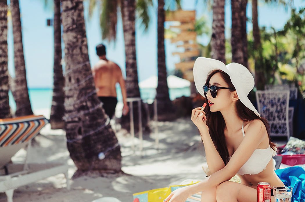 Son Yoon Joo Swimwear Collection 100P