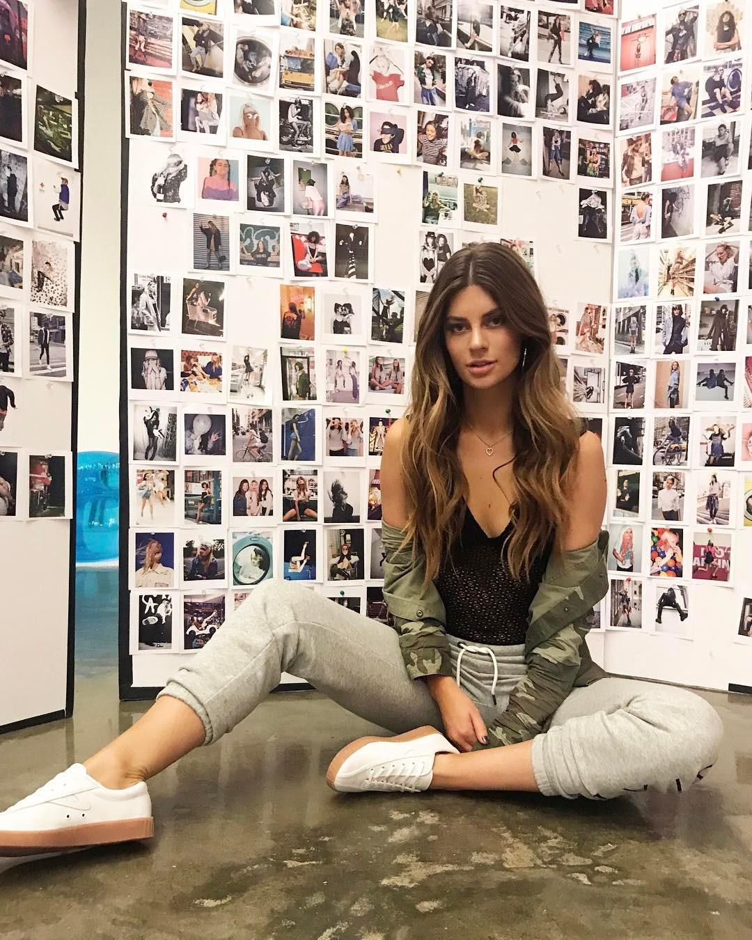 Hannah Stocking Bikini Picture and Photo