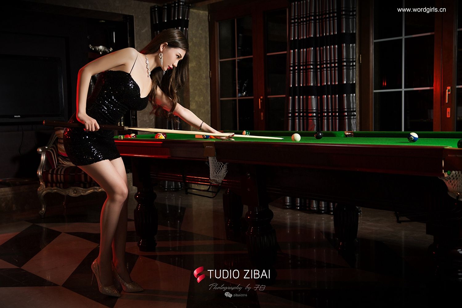 [TouTiao Girls] 2019-10-20 Billiard Queen