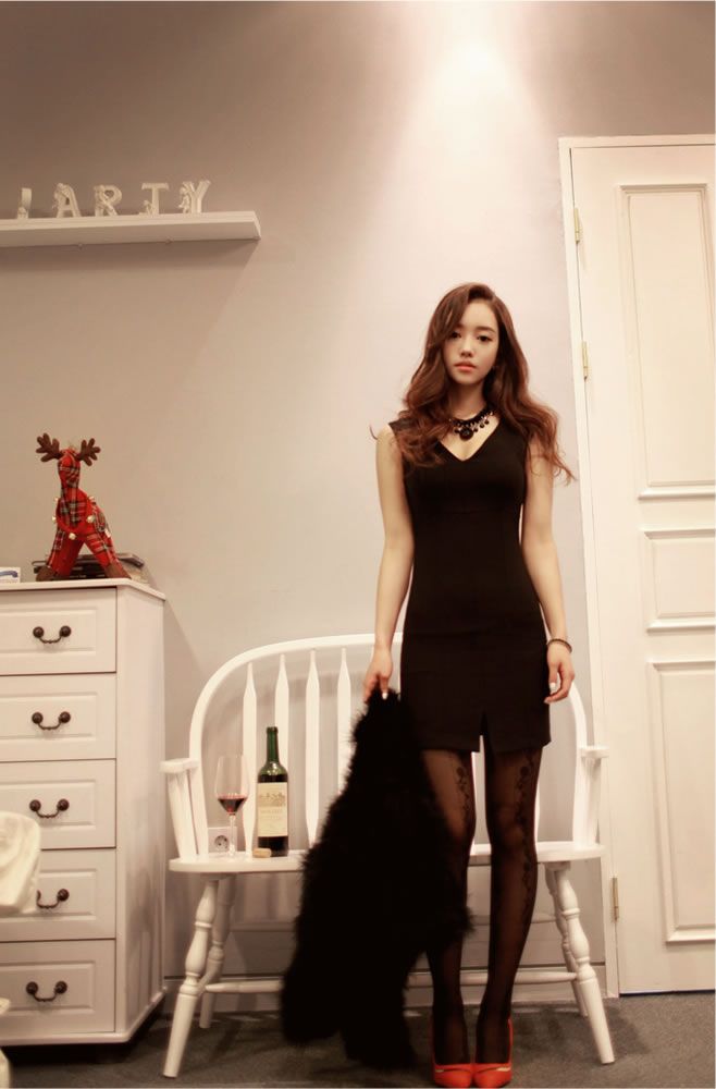 Son Yoon Joo 2014 Beautiful Legs Temperament Picture and Photo