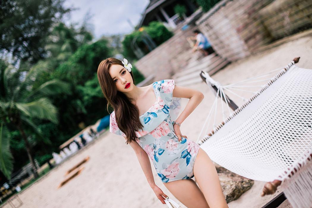 Son Yoon Joo 2017 Phuket Island Skirt Picture Series 7