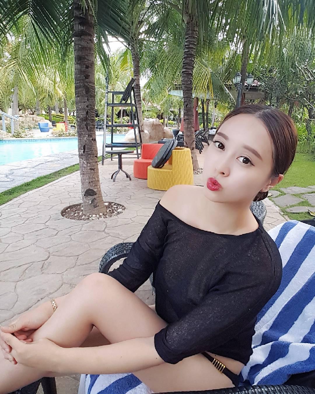 Kang Jeong Woon Big Boobs Mature Picture and Photo