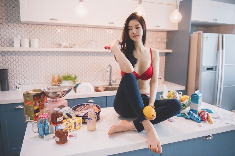 Park Jung Yoon 2016 Cool Bra Picture and Photo