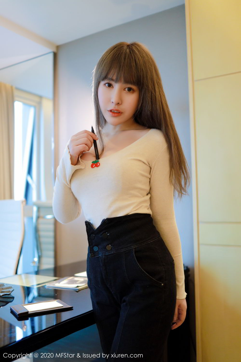 MFStar Vol.284 Evelyn Ai Li