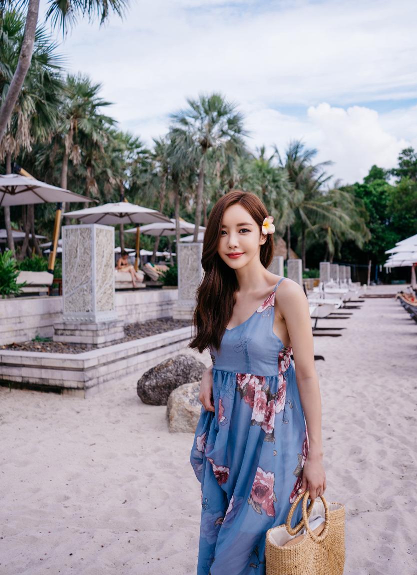 Son Yoon Joo 2017 Phuket Island Skirt Picture Series 7