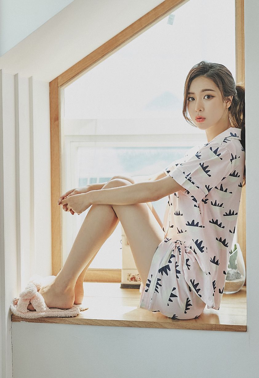 Park Da Hyun Lologirl Pyjamas Series II