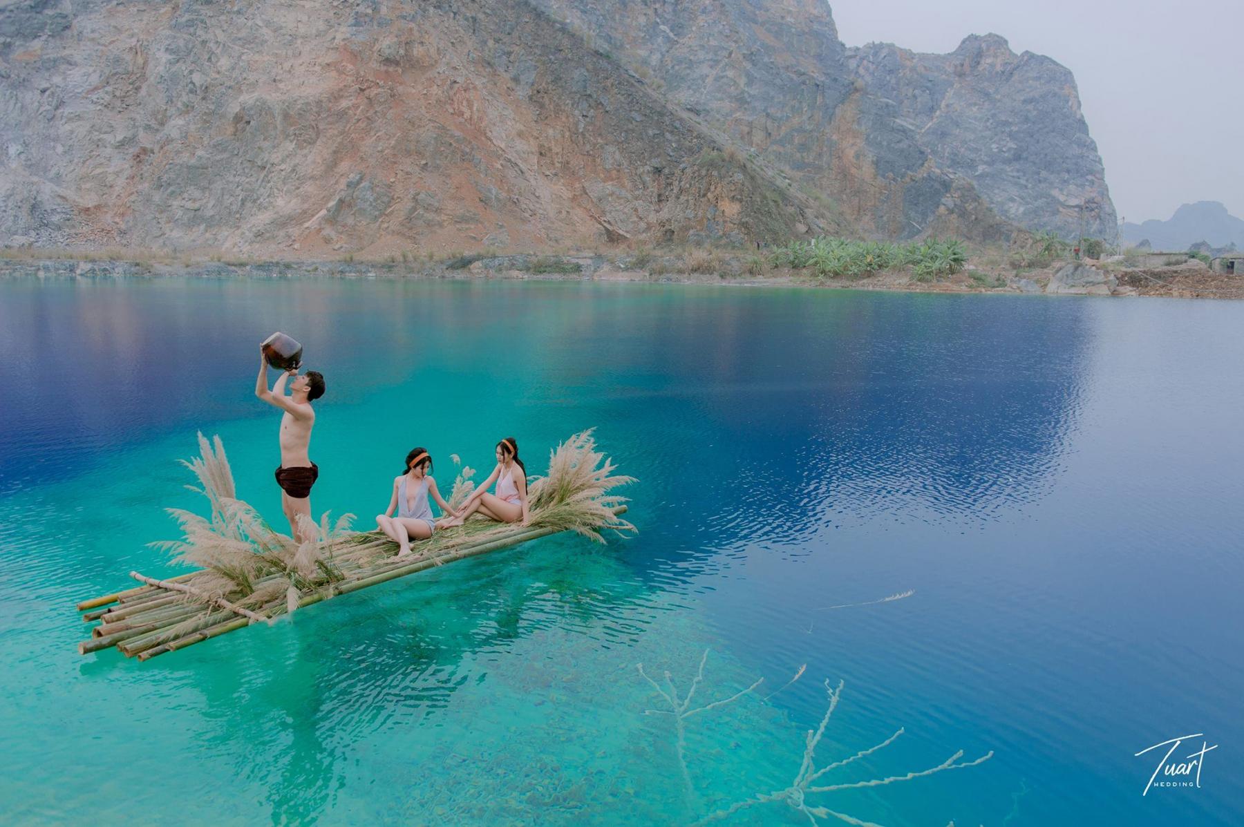 Vietnam Sexy Sisters Lakeside to Rescue Drowning Teenagers 2