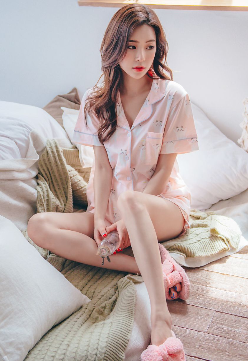 Park Da Hyun Lologirl Pyjamas Series II