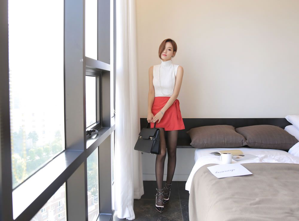 Son Yoon Joo Beautiful Legs Temperament Pure Picture and Photo