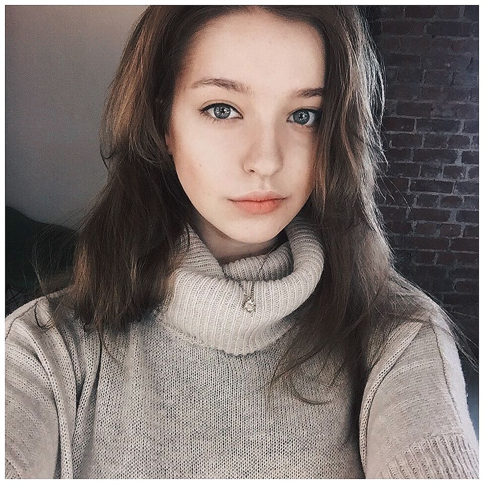 Angelina Danilova Cute Picture and Photo