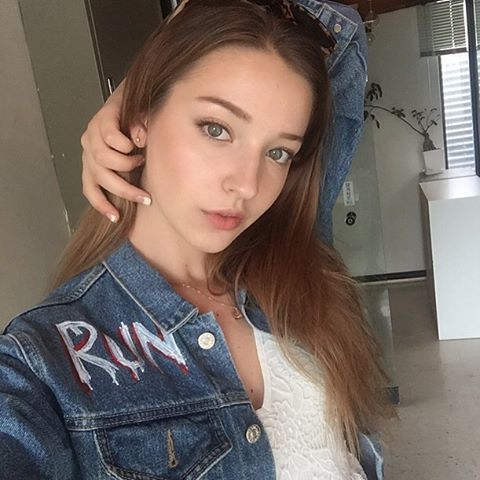 Angelina Danilova Cute Picture and Photo