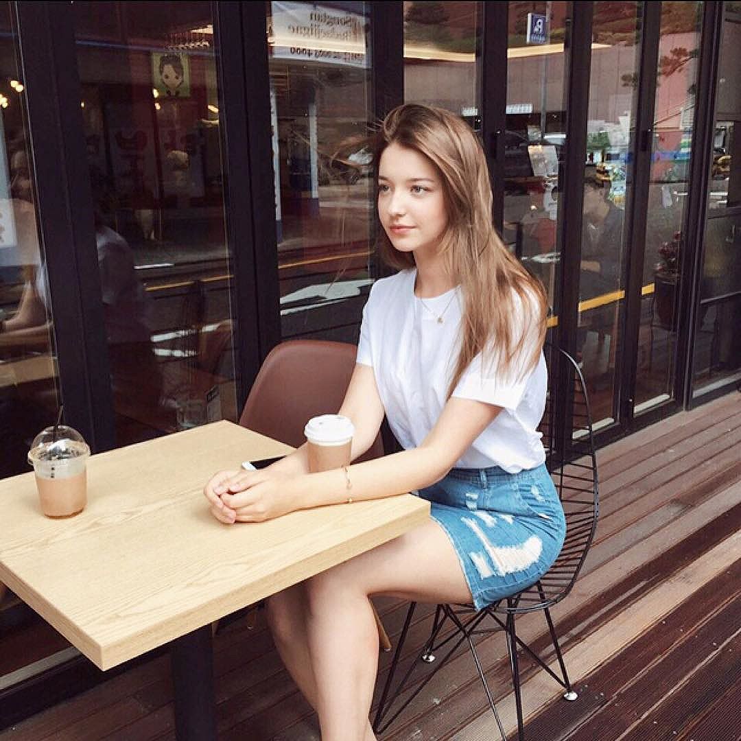 Angelina Danilova Cute Picture and Photo