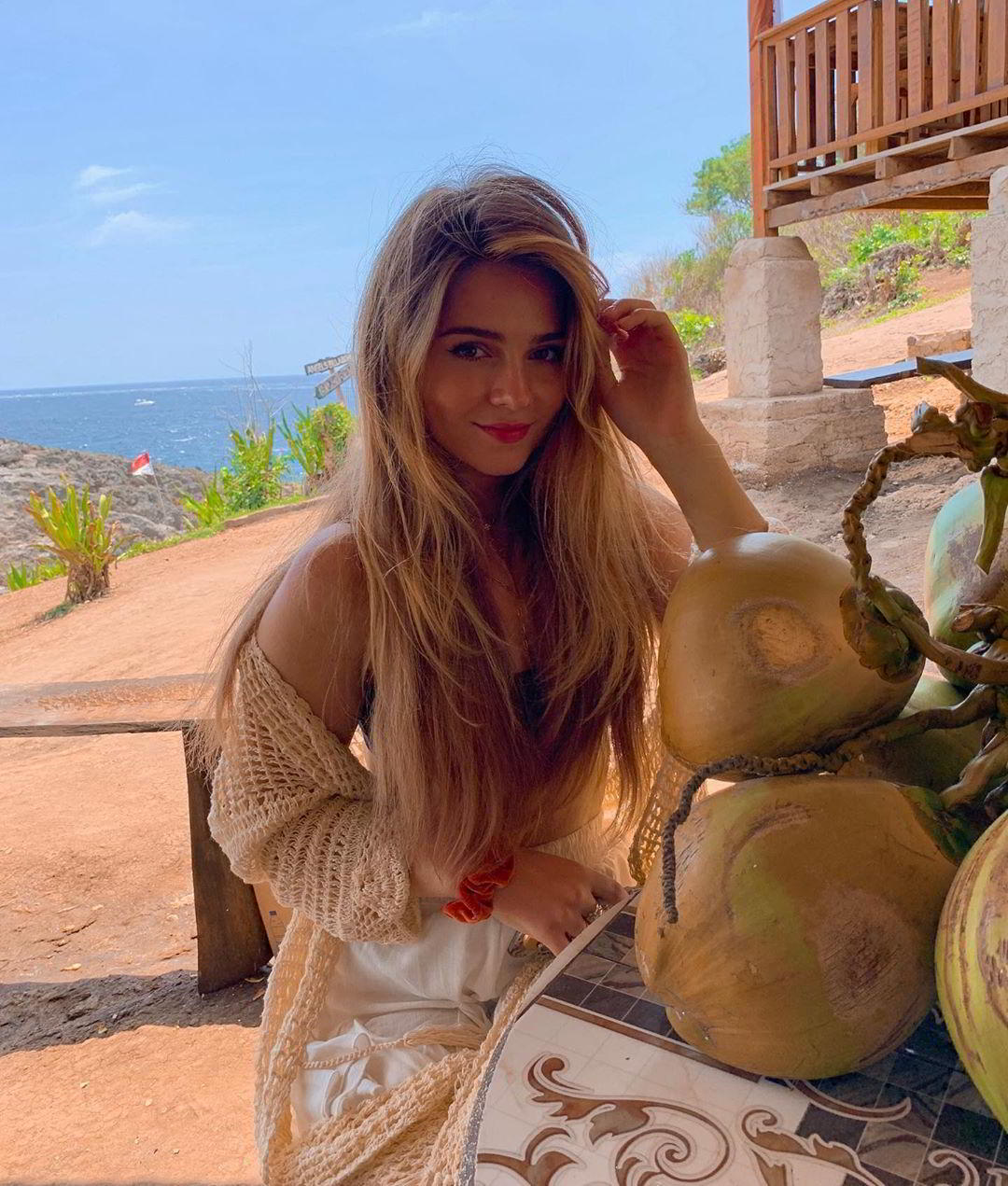 Jessy Hartel became an IG celebrity after travel