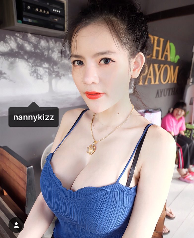 Nan Kempanta Huge Boobs Picture and Photo