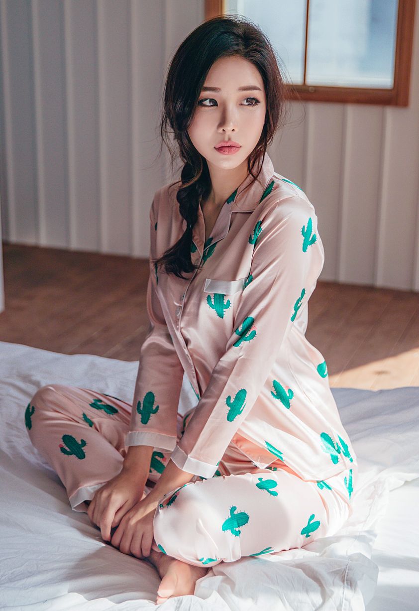 Park Da Hyun Lologirl Pyjamas Series III