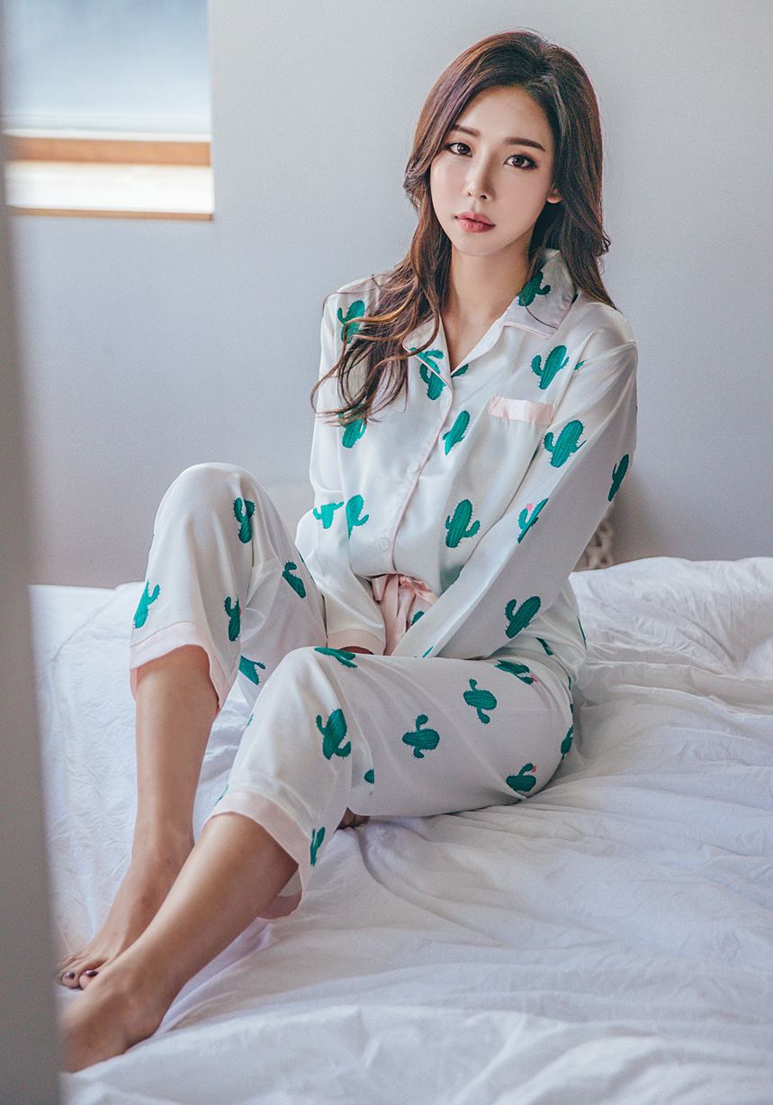 Park Da Hyun Lologirl Pyjamas Series III