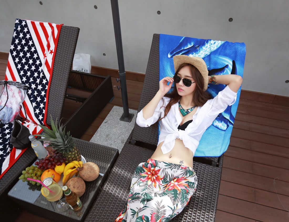 Son Yoon Joo 2014 Bikini Picture and Photo