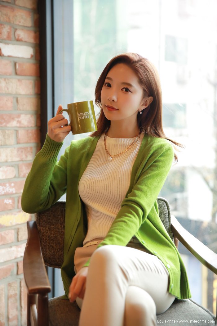 Park Su Yeon Temperament Picture and Photo