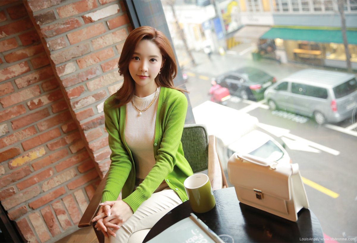 Park Su Yeon Temperament Picture and Photo