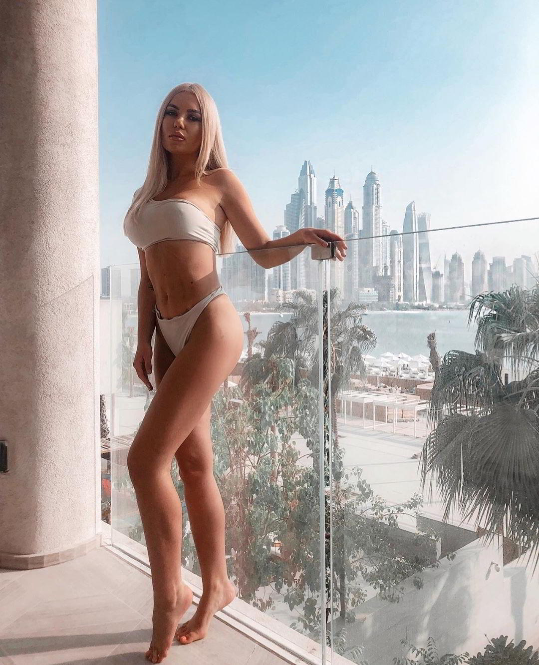 Chyna Ellis changes to bikini at home