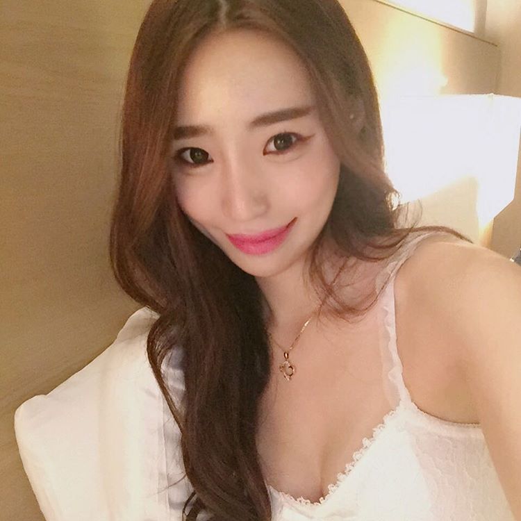 Eunjiii Bikini Picture and Photo